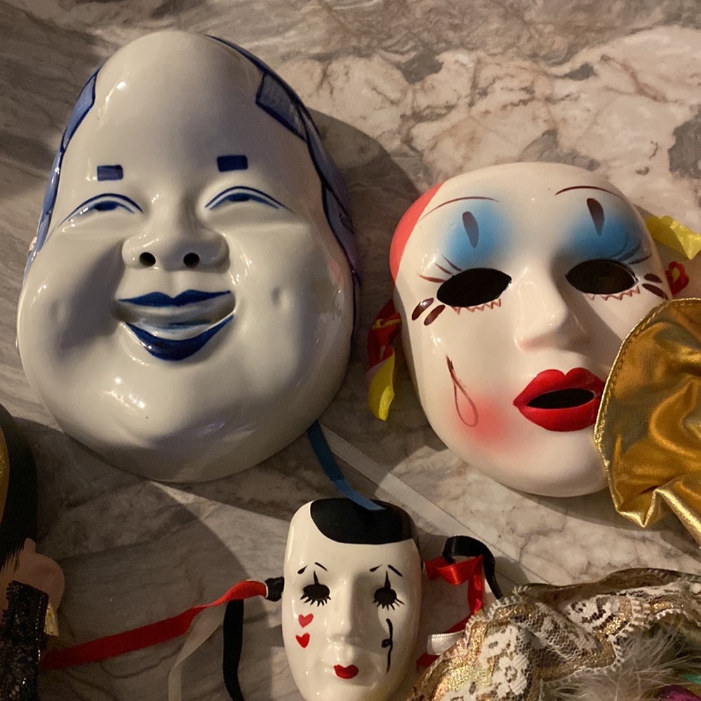 Masquerade faces - Picture 2 of 4